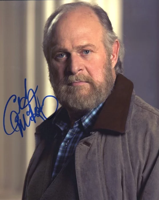 Gerald McRaney autograph