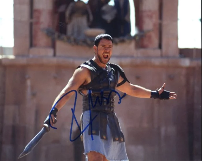 Russell Crowe autograph