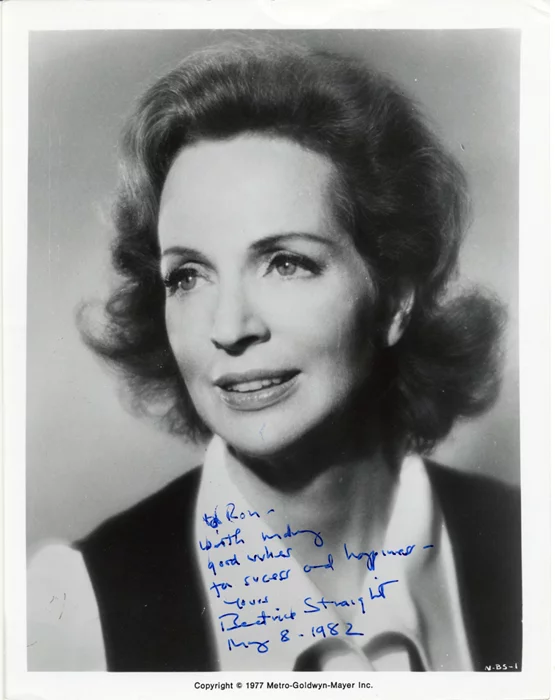 Beatrice Straight autograph