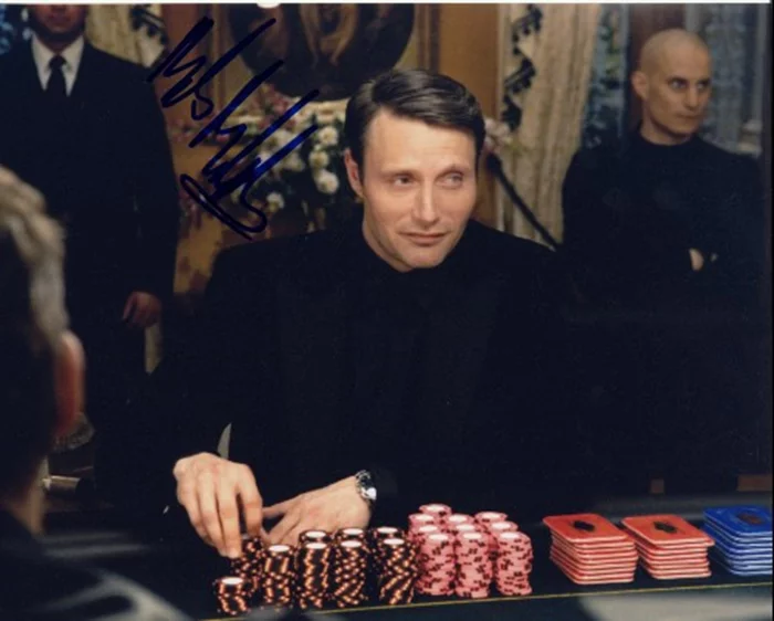 Mads Mikkelsen autograph