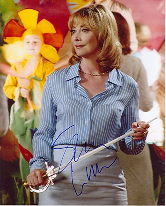 Sharon Lawrence autograph