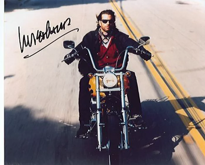 Lorenzo Lamas autograph