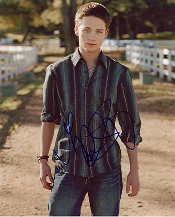 Gregory Smith autograph