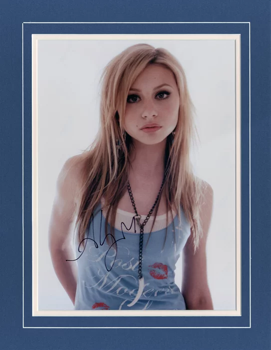 Aly Michalka autograph
