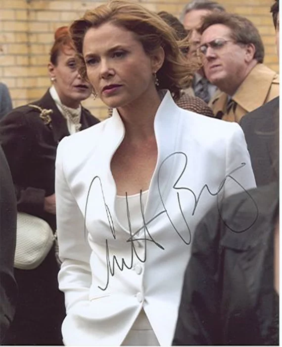 Annette Bening autograph