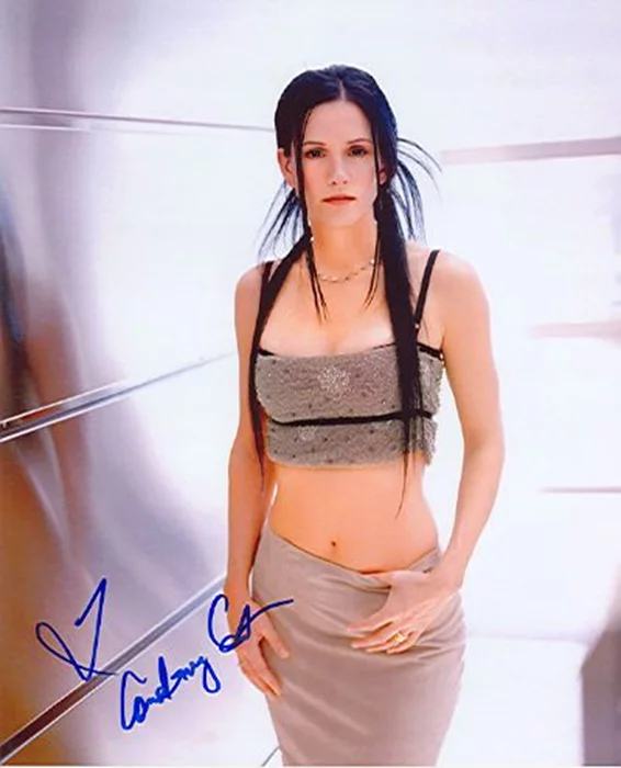 Courteney Cox autograph