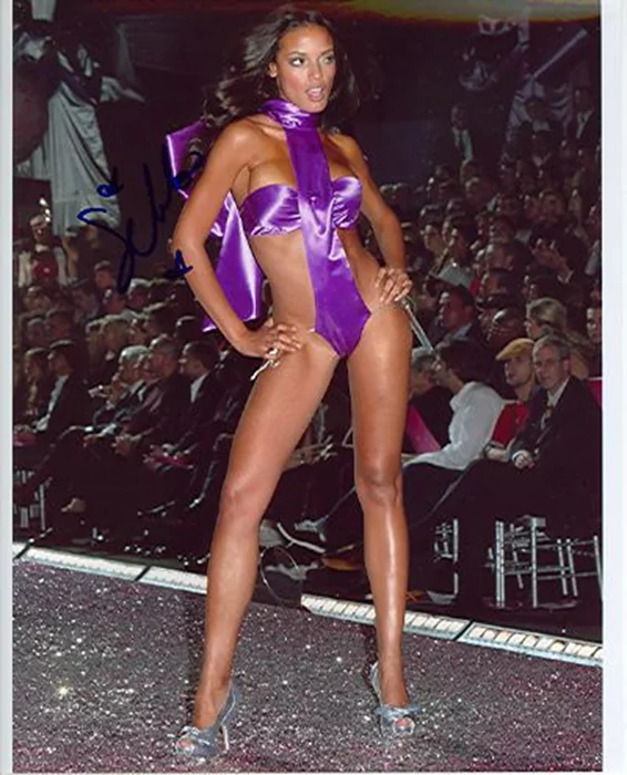 Selita Ebanks autograph