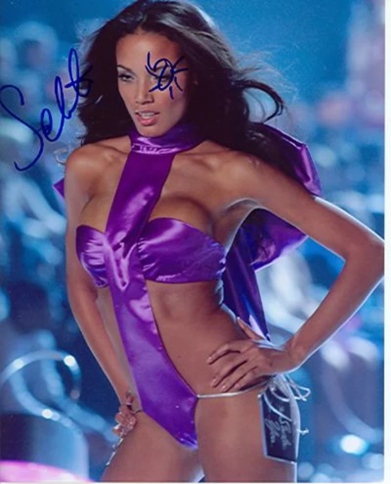 Selita Ebanks autograph