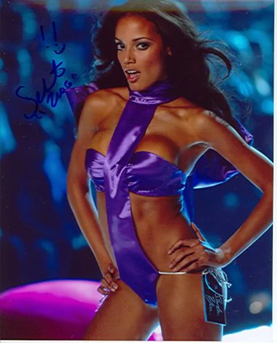 Selita Ebanks autograph