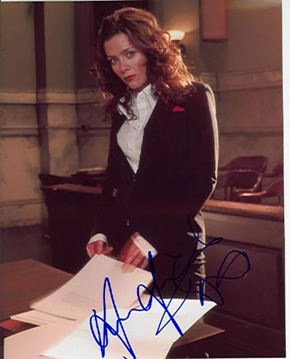 Anna Friel autograph