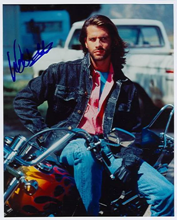 Lorenzo Lamas autograph