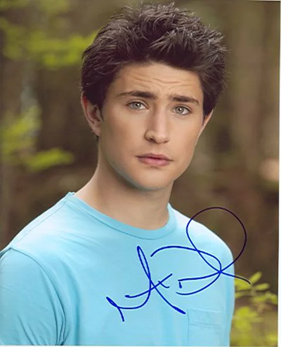 Matt Dallas autograph