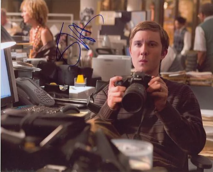 Sam Huntington autograph