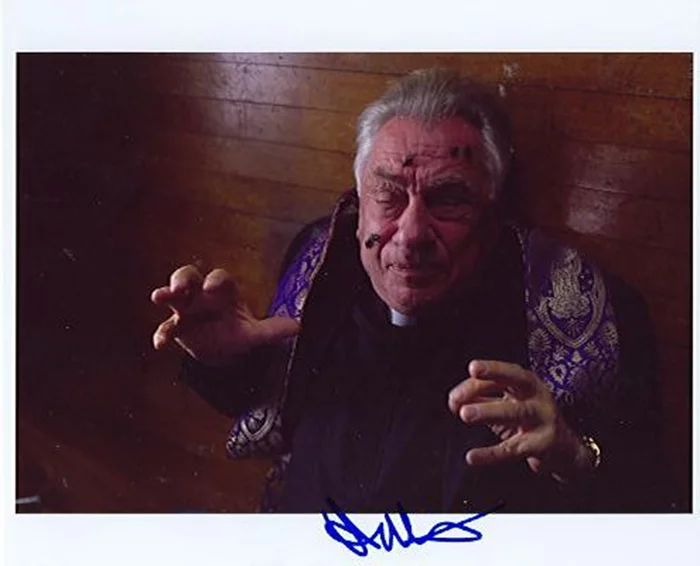 Philip Baker Hall autograph