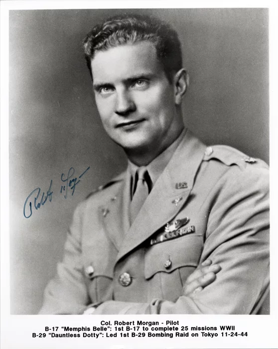 Robert Morgan autograph
