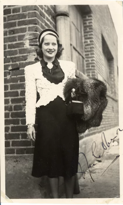 Merle Oberon autograph