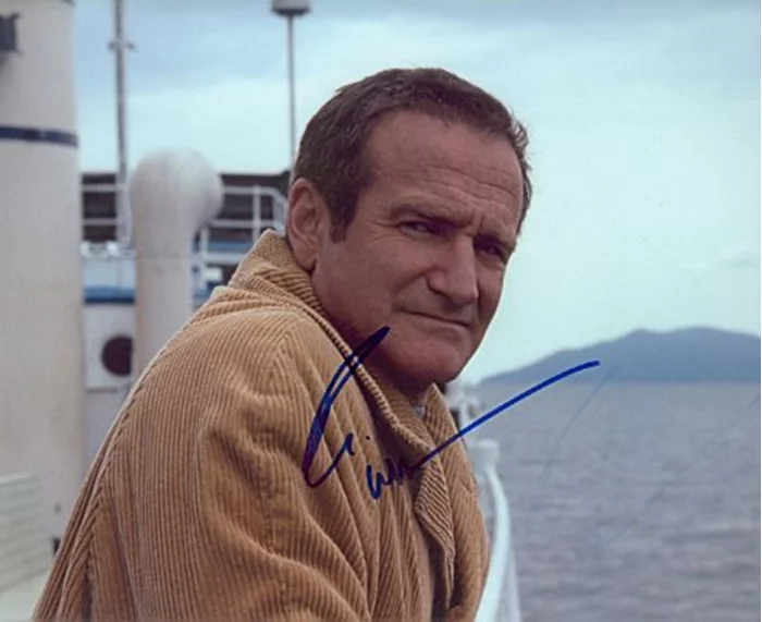 Robin Williams autograph