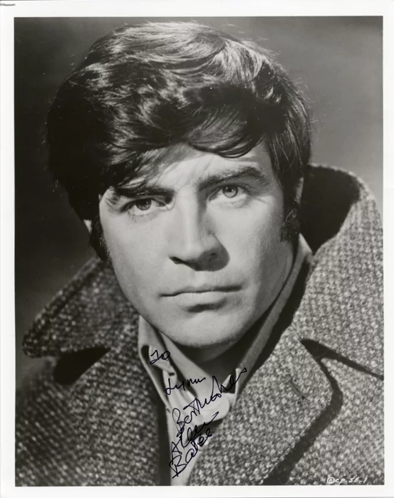 Alan Bates autograph