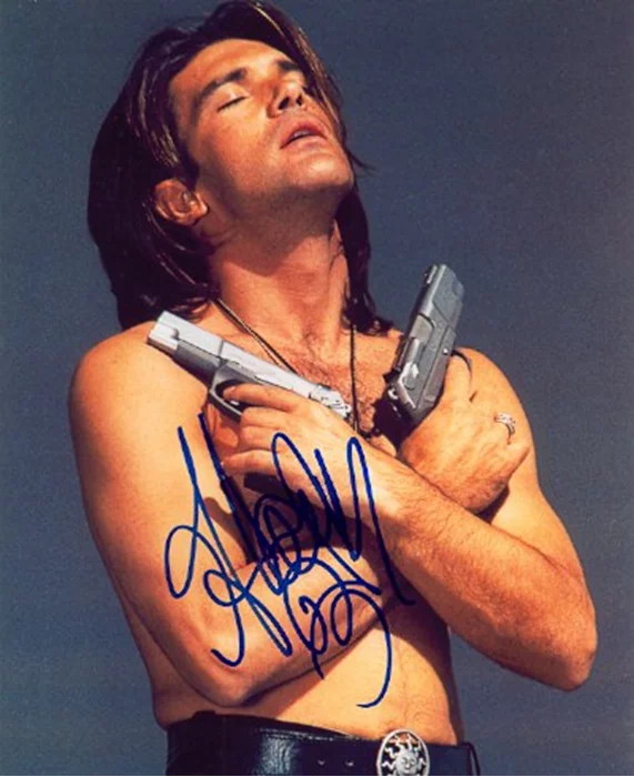 Antonio Banderas autograph
