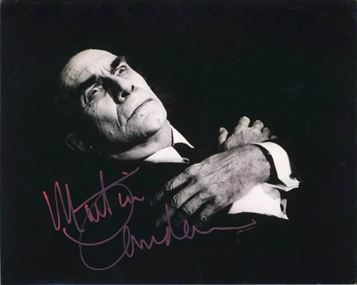 Martin Landau autograph