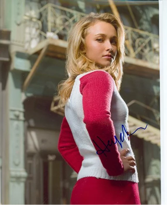Hayden Panettiere autograph
