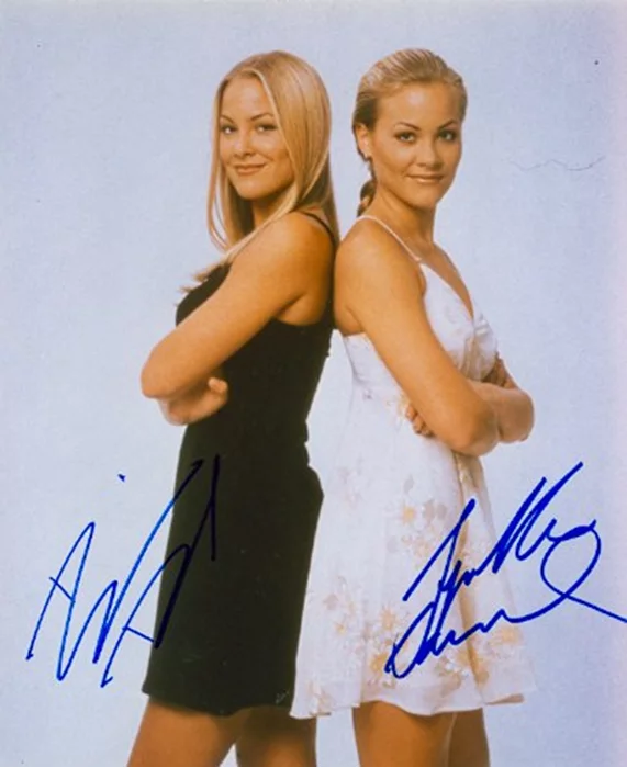 Daniel Sisters autograph