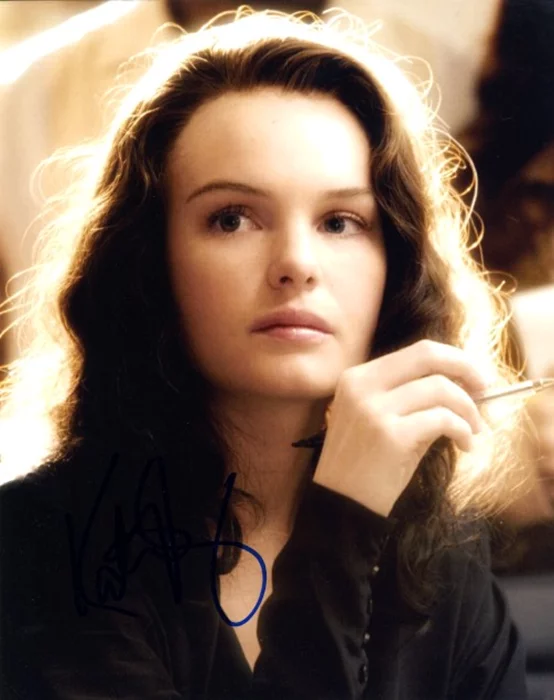Kate Bosworth autograph