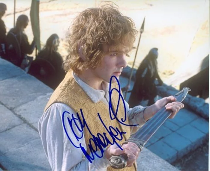 Dominic Monaghan autograph