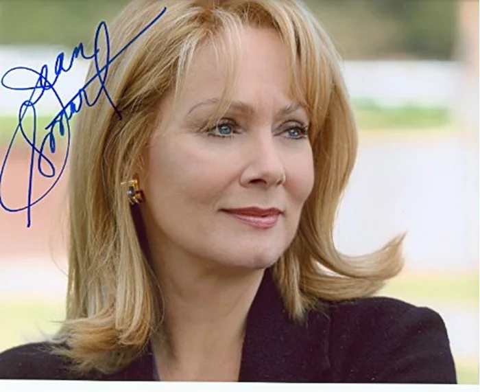 Jean Smart autograph