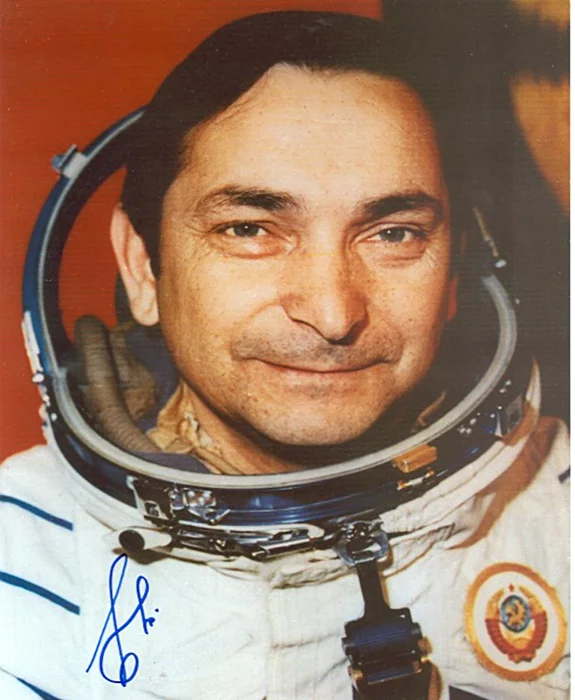 Valery Bykovsky autograph