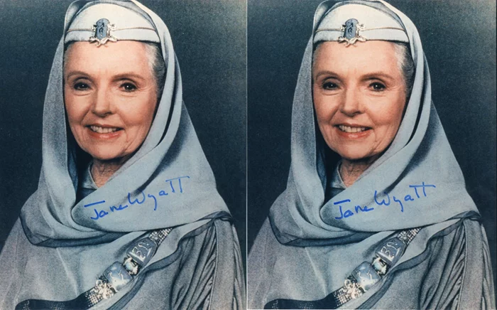 Jane Wyatt autograph