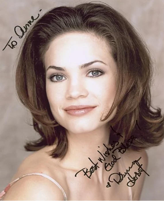 Rebecca Herbst autograph