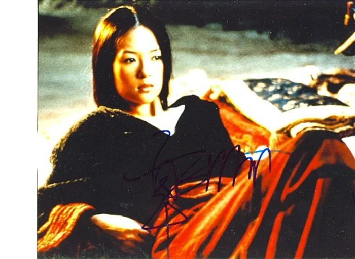 Ziyi Zhang autograph