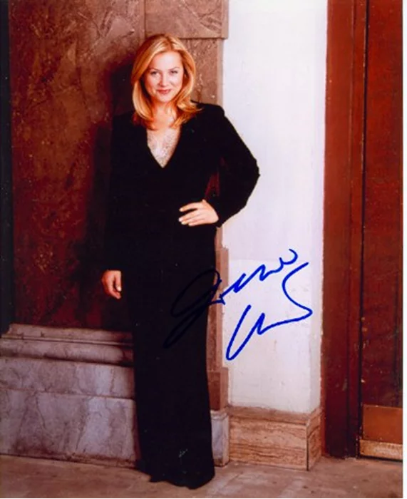 Jessica Capshaw autograph