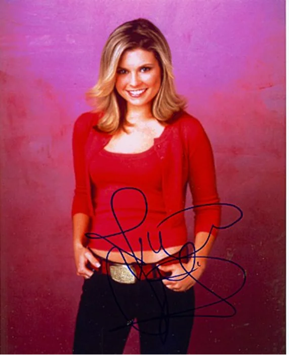 Joanna Garcia autograph