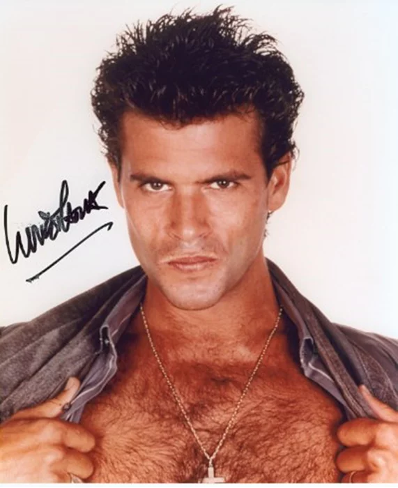 Lorenzo Lamas autograph