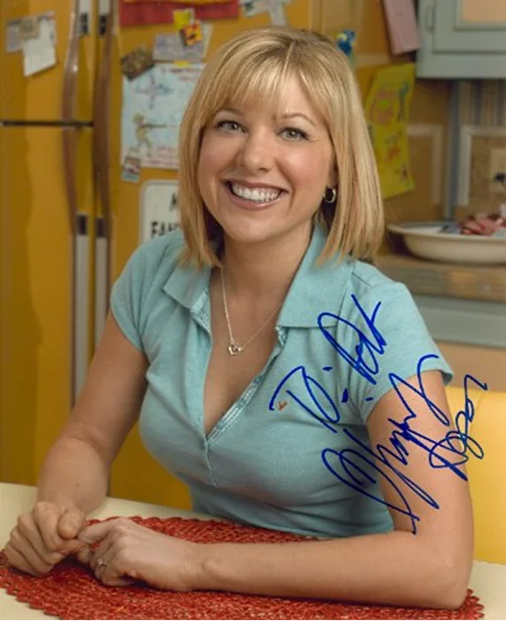 Jennifer Aspen autograph