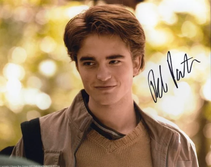 Robert Pattinson autograph