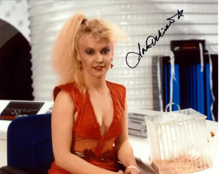 Sandra Dickinson autograph