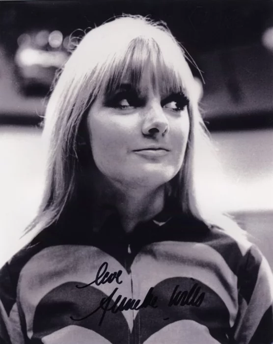 Anneke Wills autograph