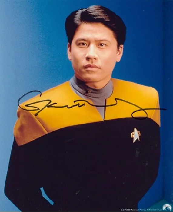 Garrett Wang autograph