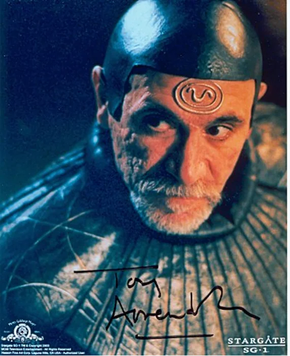 Tony Amendola autograph