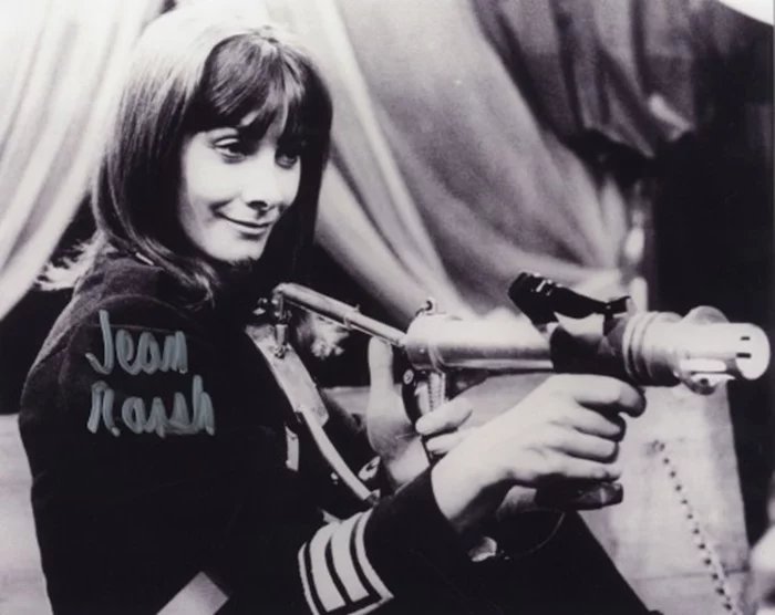 Jean Marsh autograph