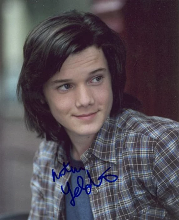 Anton Yelchin autograph