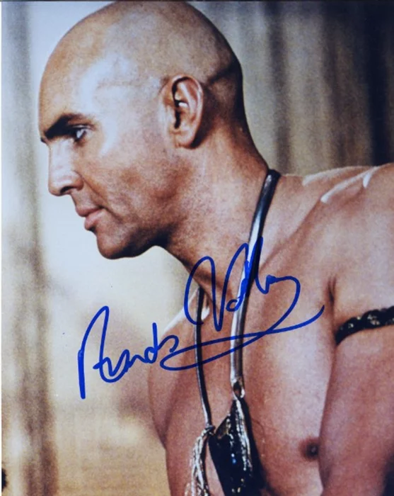 Arnold Vosloo autograph