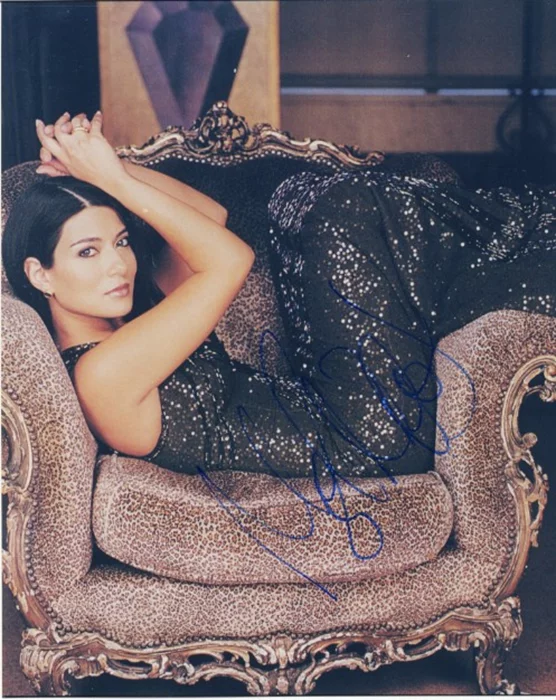 Marisol Nichols autograph