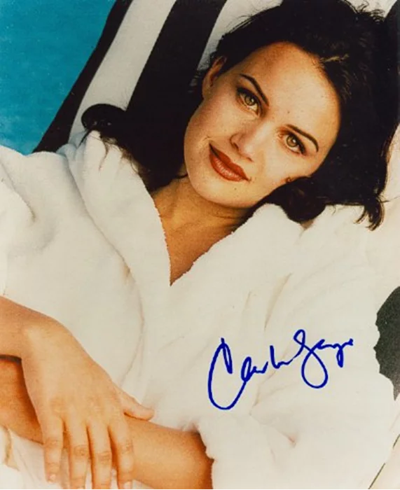 Carla Gugino autograph