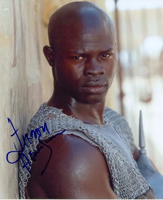 Djimon Hounsou autograph