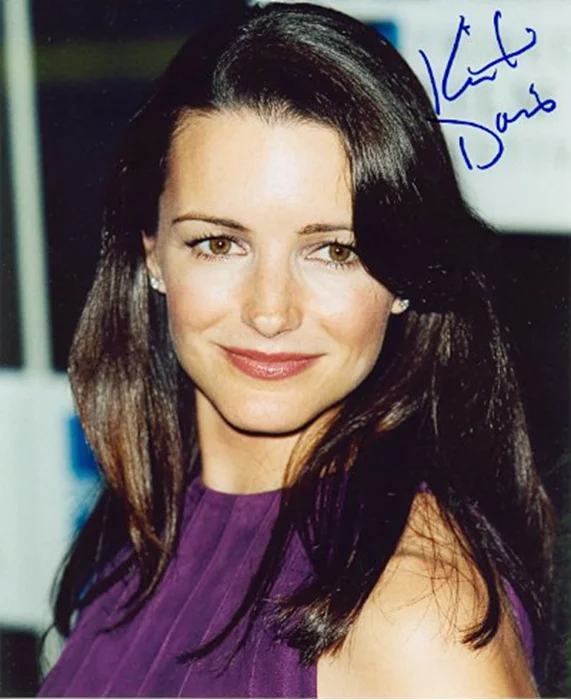 Kristin Davis autograph