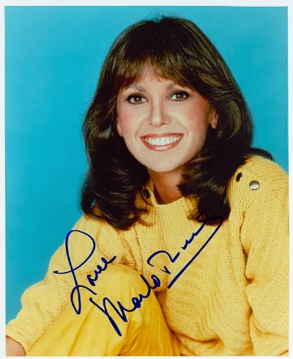 Marlo Thomas autograph